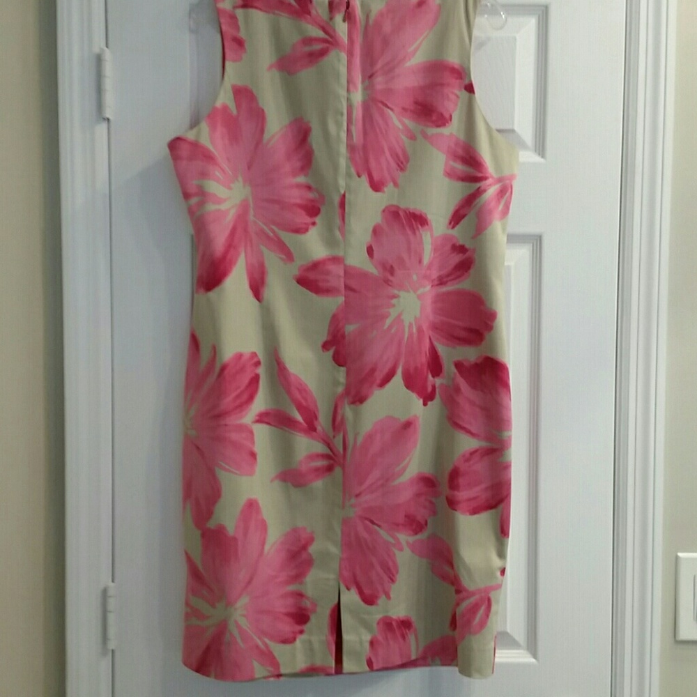 Floral print sleeveless dress - Picture 2 of 4
